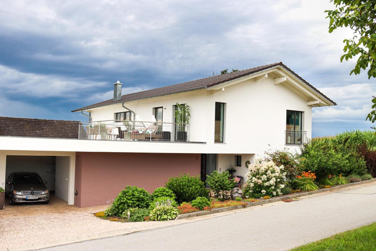 Moderne Ferienwohnung Naehe Bad Griesbach, Haarbach Exterior photo